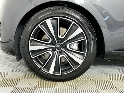 2025 Land Rover Range Rover Plug-In Hybrid SE