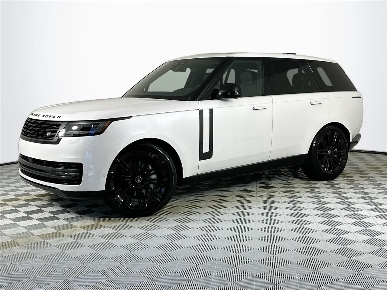 2024 Land Rover Range Rover SE