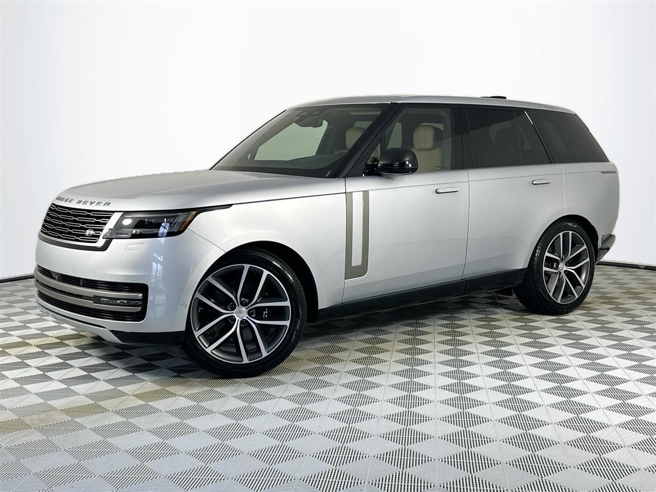 2024 Land Rover Range Rover SE