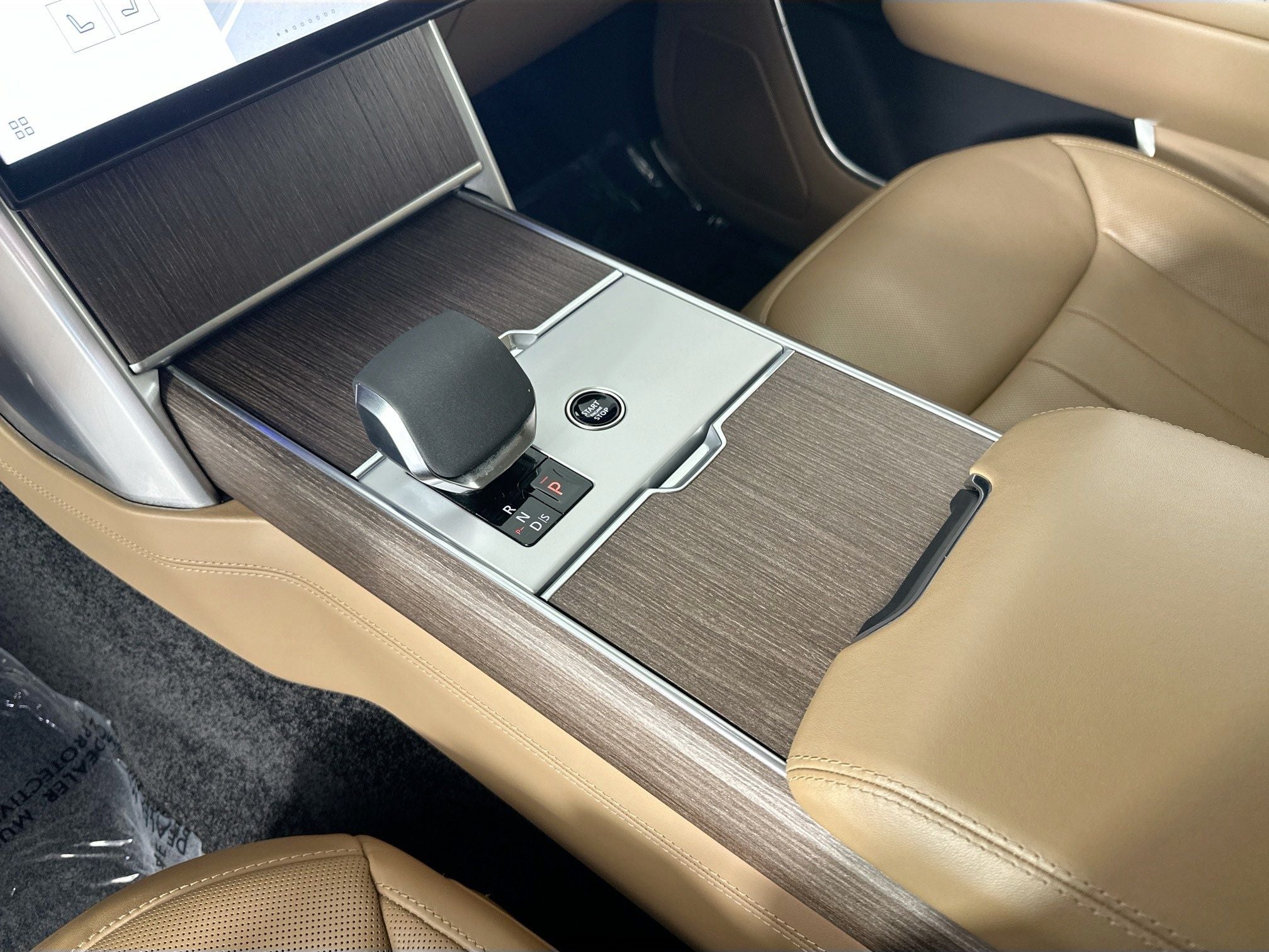 2024 Land Rover Range Rover SE