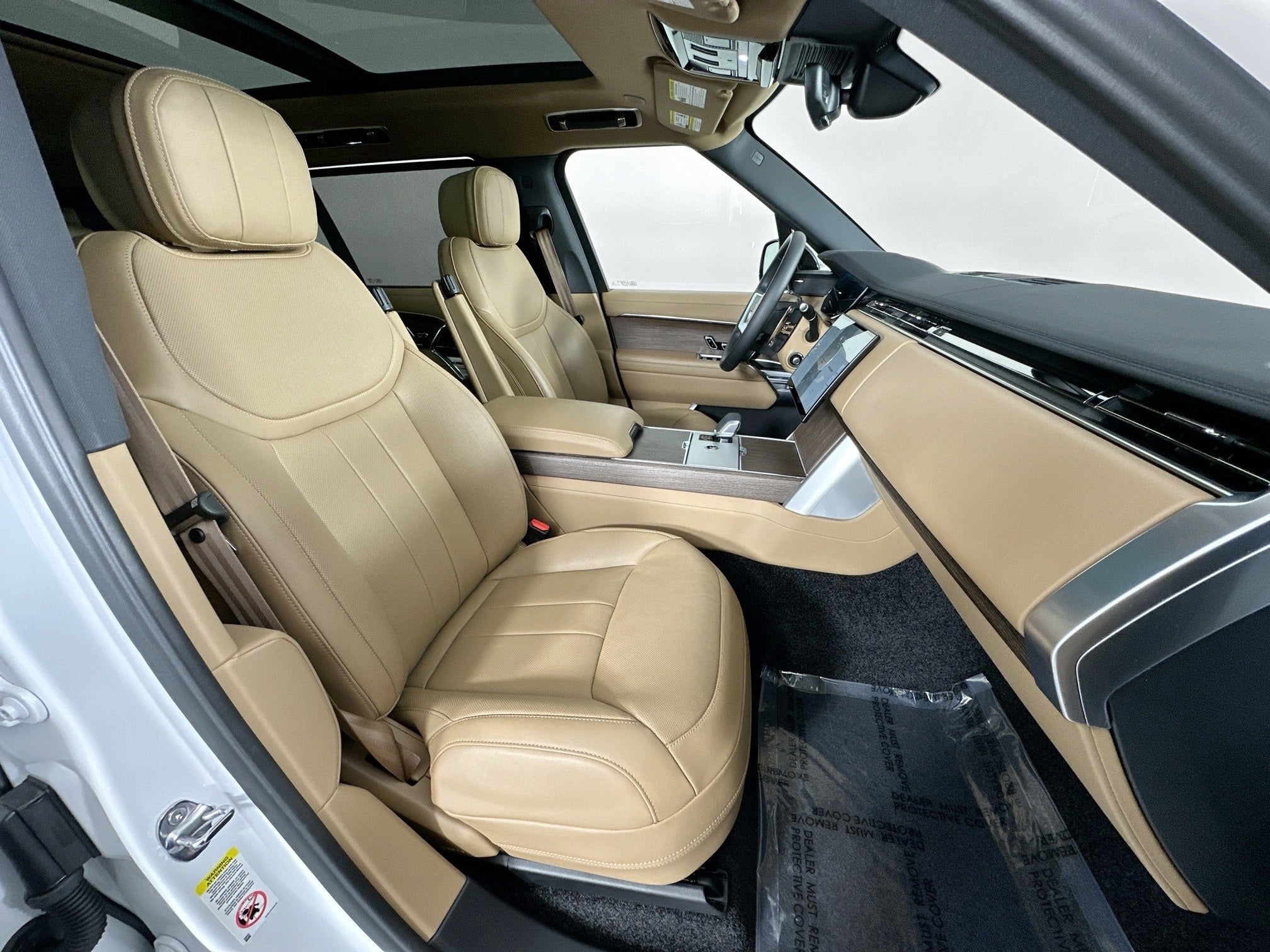 2025 Land Rover Range Rover SE