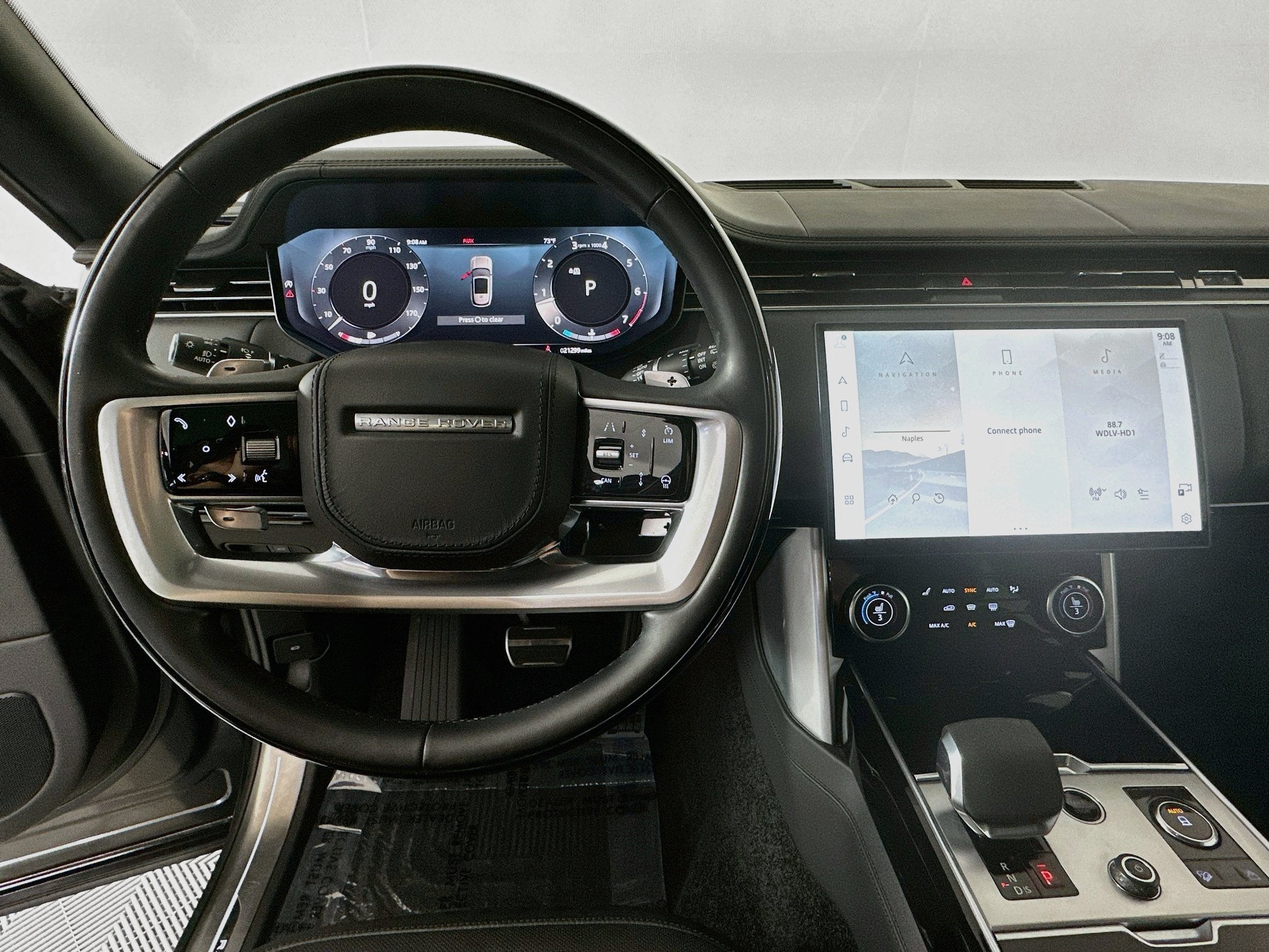 2023 Land Rover Range Rover SE LWB