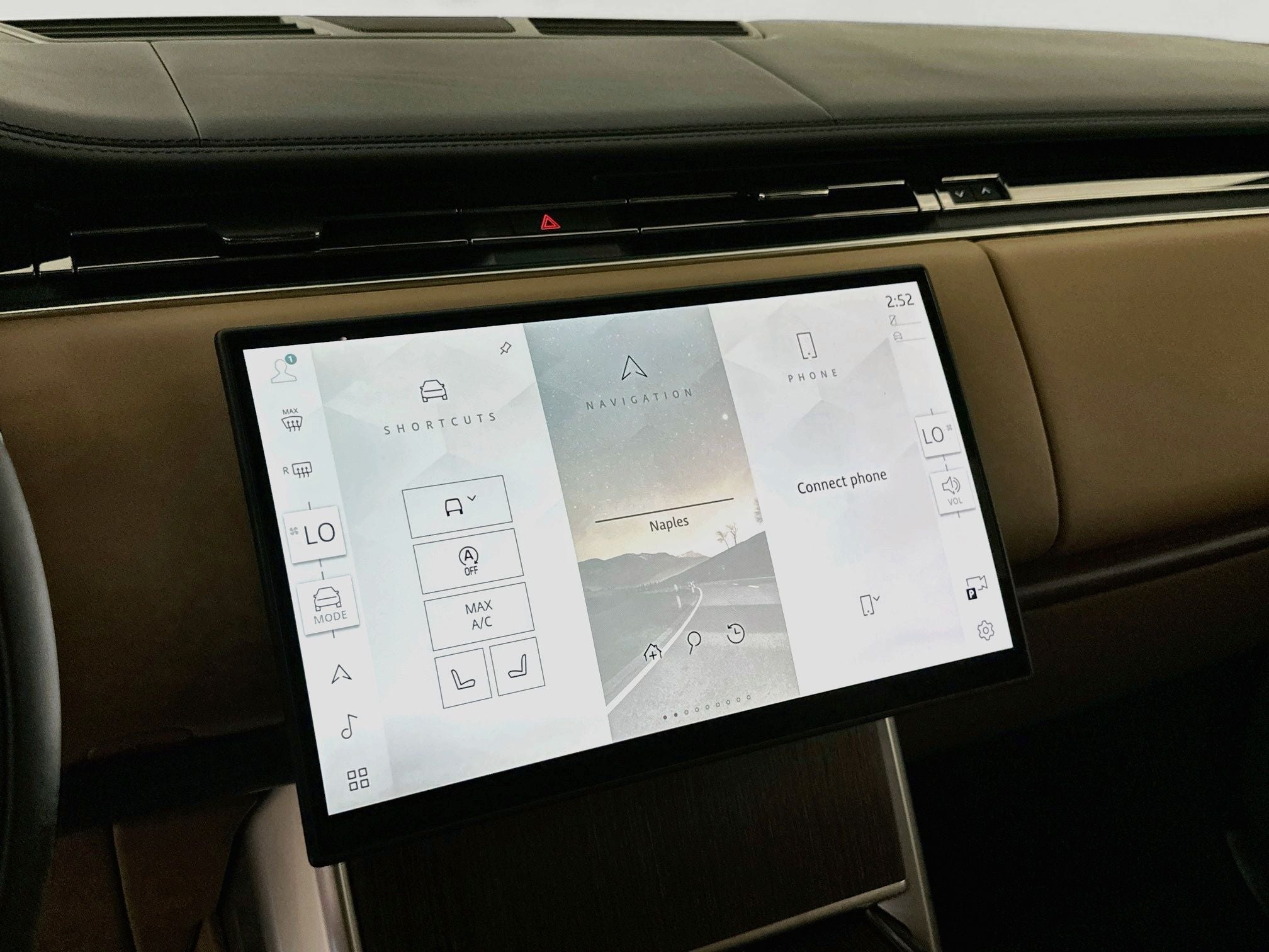 2025 Land Rover Range Rover SE LWB