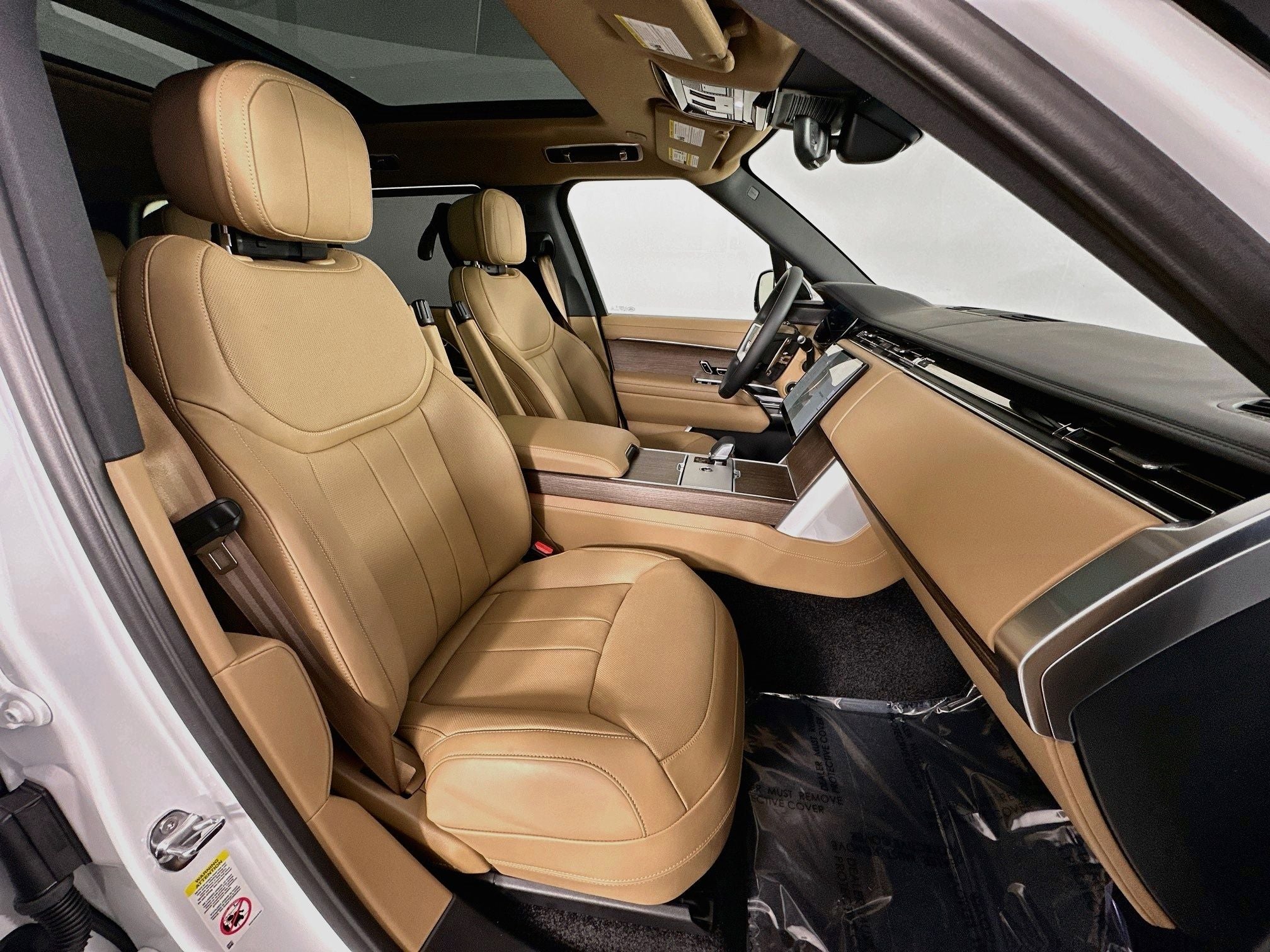2025 Land Rover Range Rover SE LWB