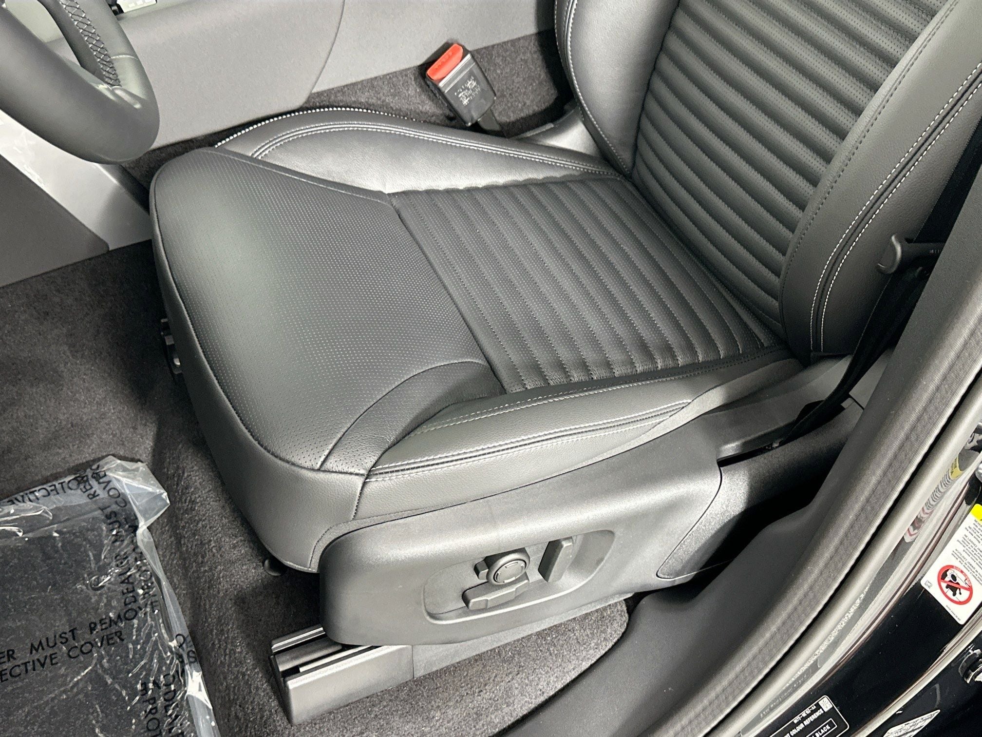 2025 Land Rover Discovery S