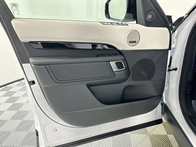 2025 Land Rover Discovery S