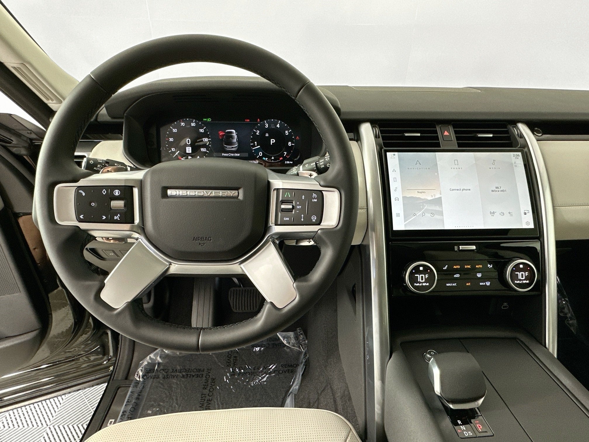 2025 Land Rover Discovery S