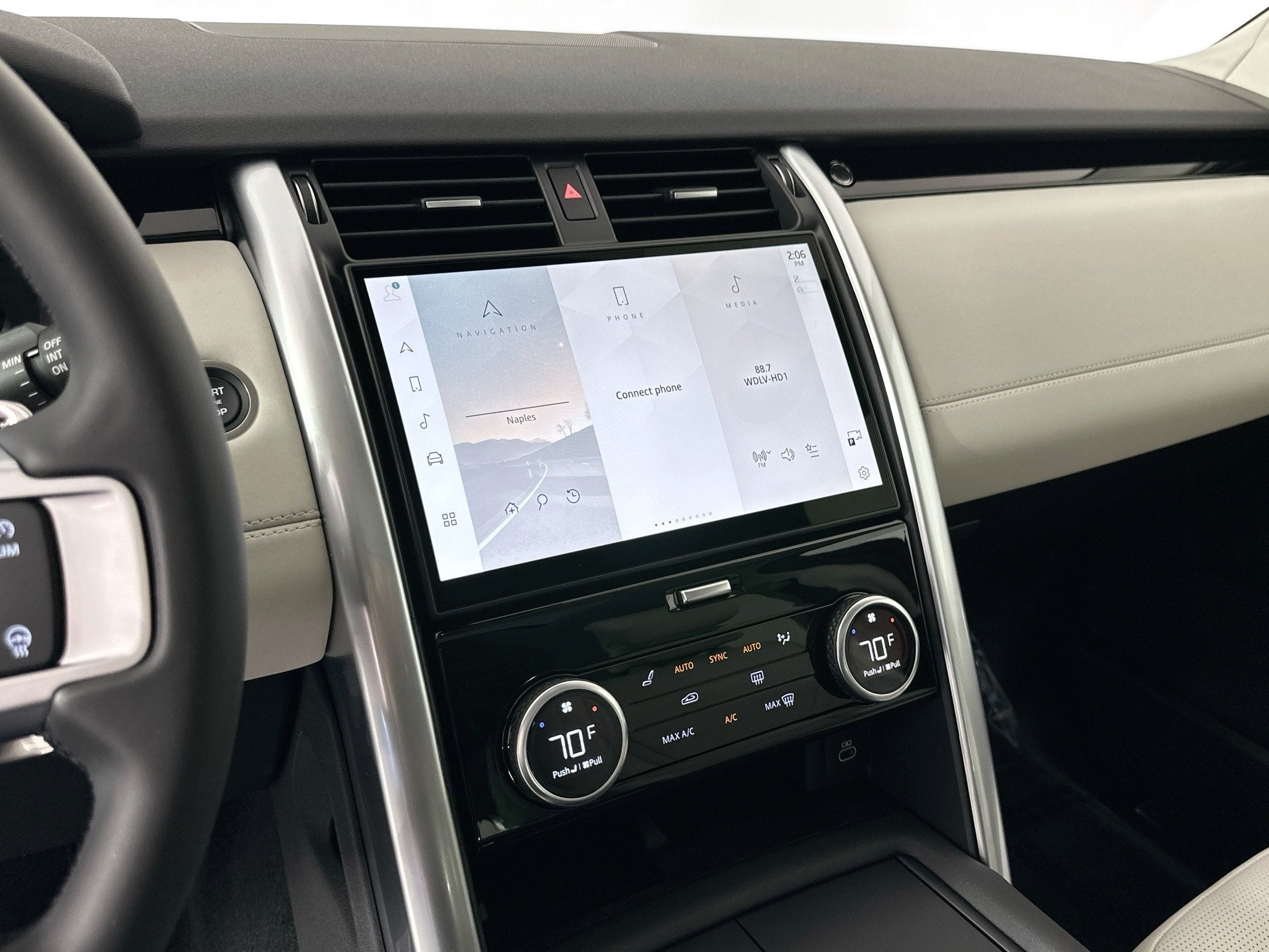 2025 Land Rover Discovery S