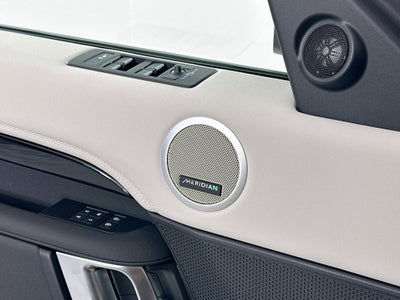 2025 Land Rover Discovery S