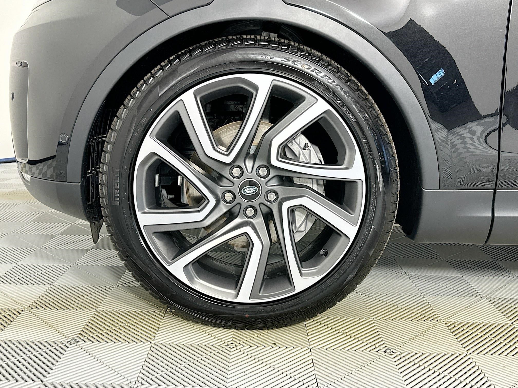 2025 Land Rover Discovery S