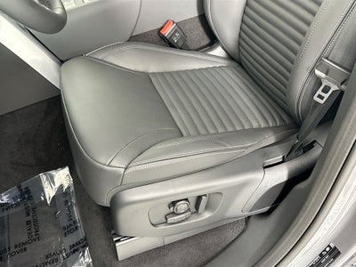 2026 Land Rover Discovery Dynamic SE