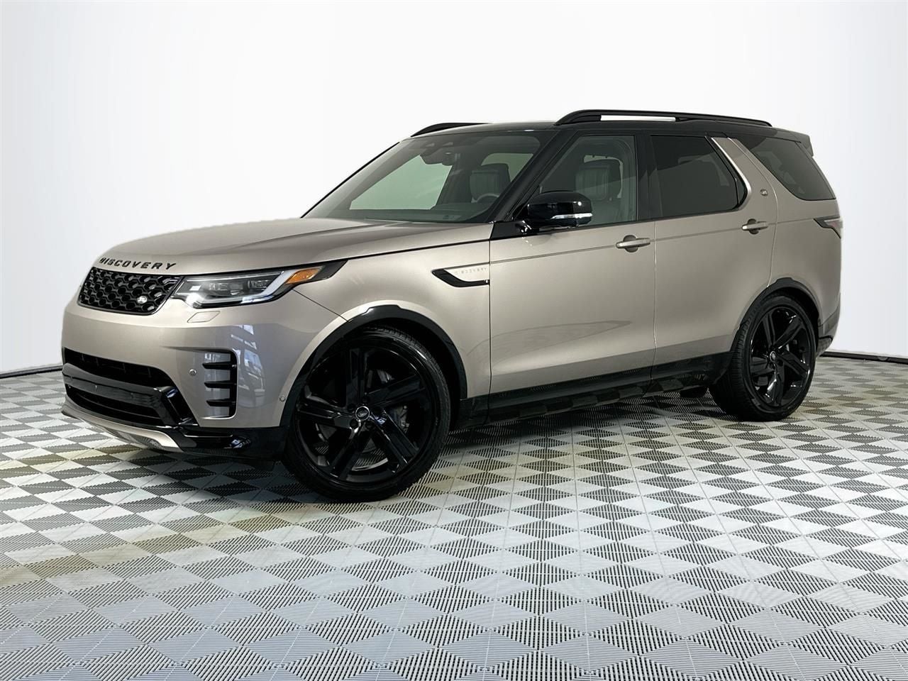 2024 Land Rover Discovery Dynamic SE