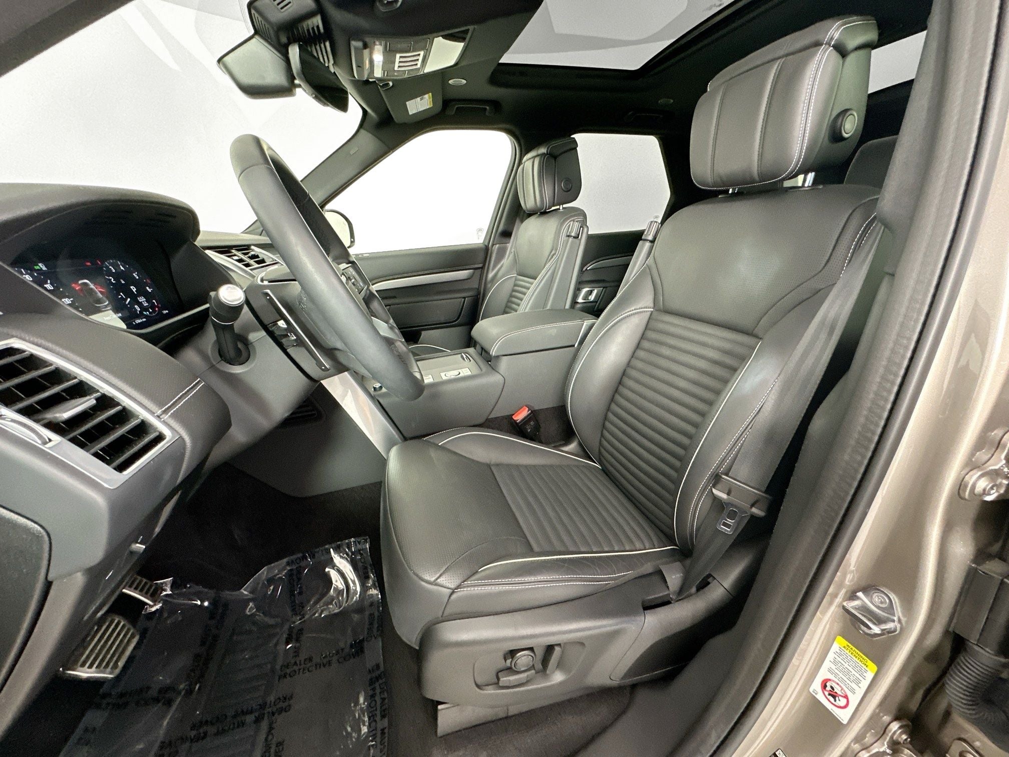 2024 Land Rover Discovery Dynamic SE