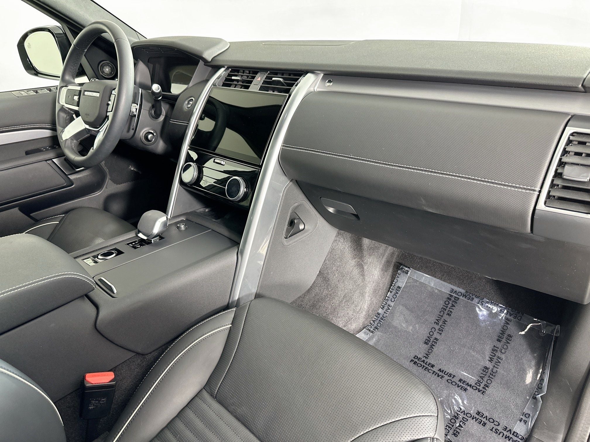 2024 Land Rover Discovery Dynamic SE