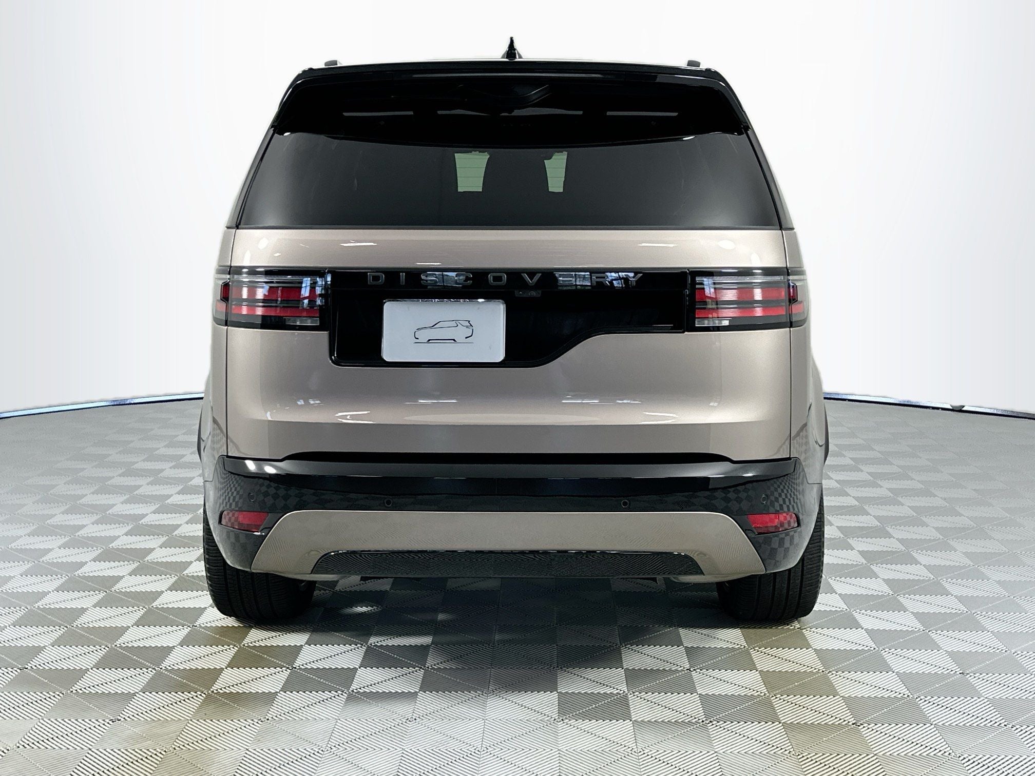2024 Land Rover Discovery Dynamic SE