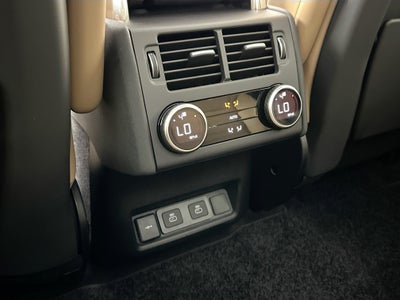 2025 Land Rover Discovery Dynamic SE