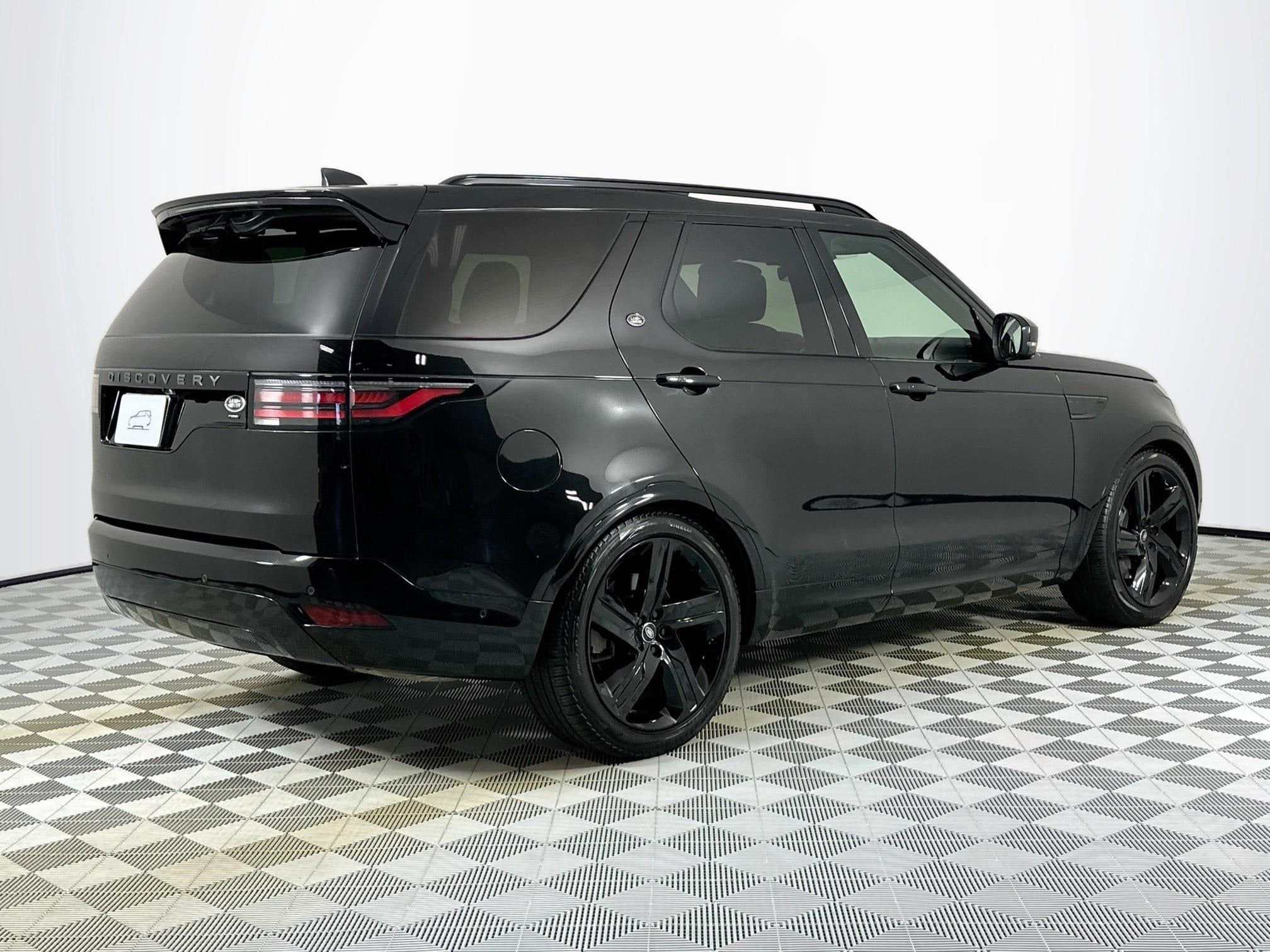 2023 Land Rover Discovery HSE R-Dynamic