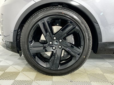 2026 Land Rover Discovery Gemini Edition