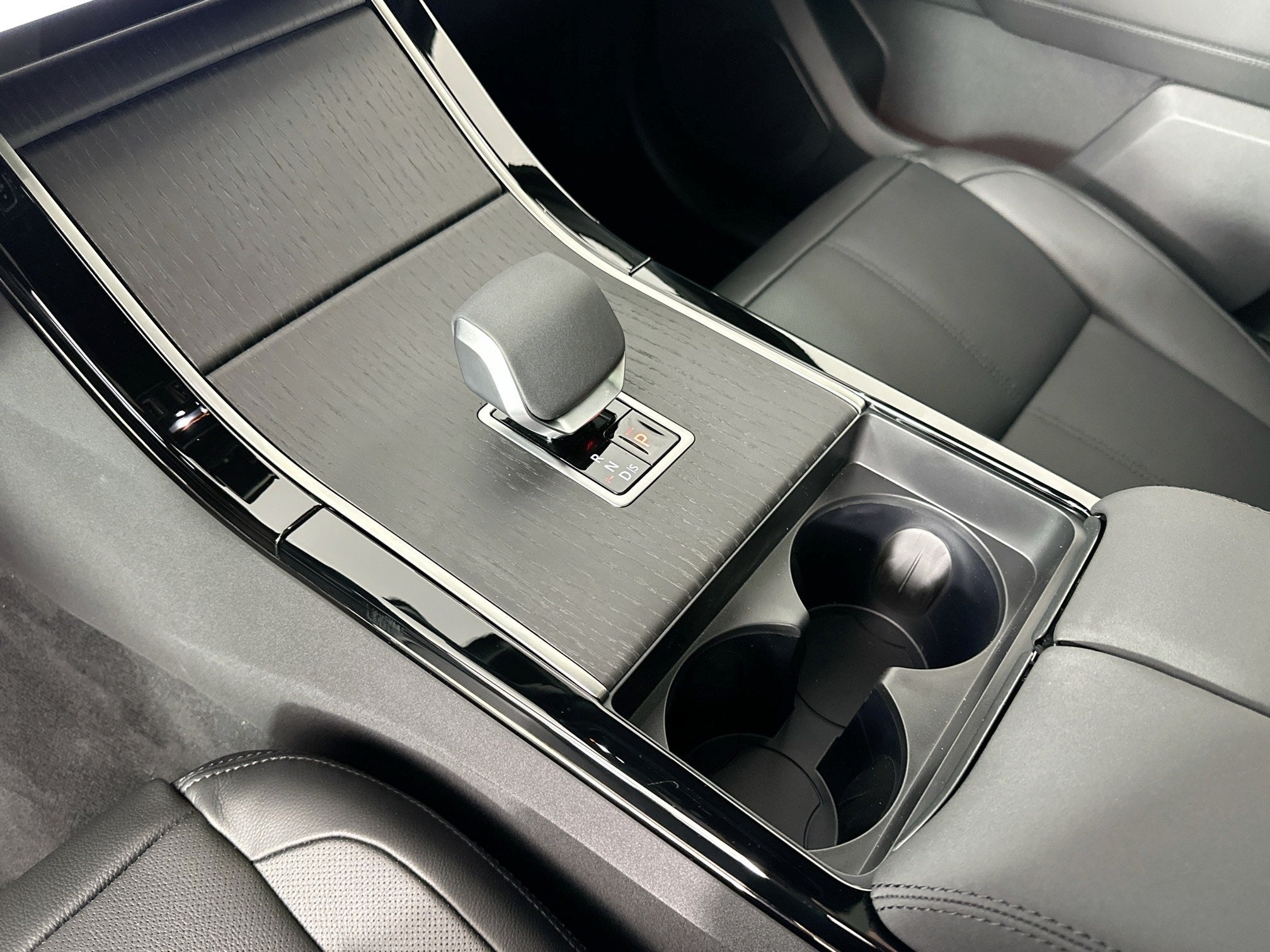 2026 Land Rover Range Rover Velar S