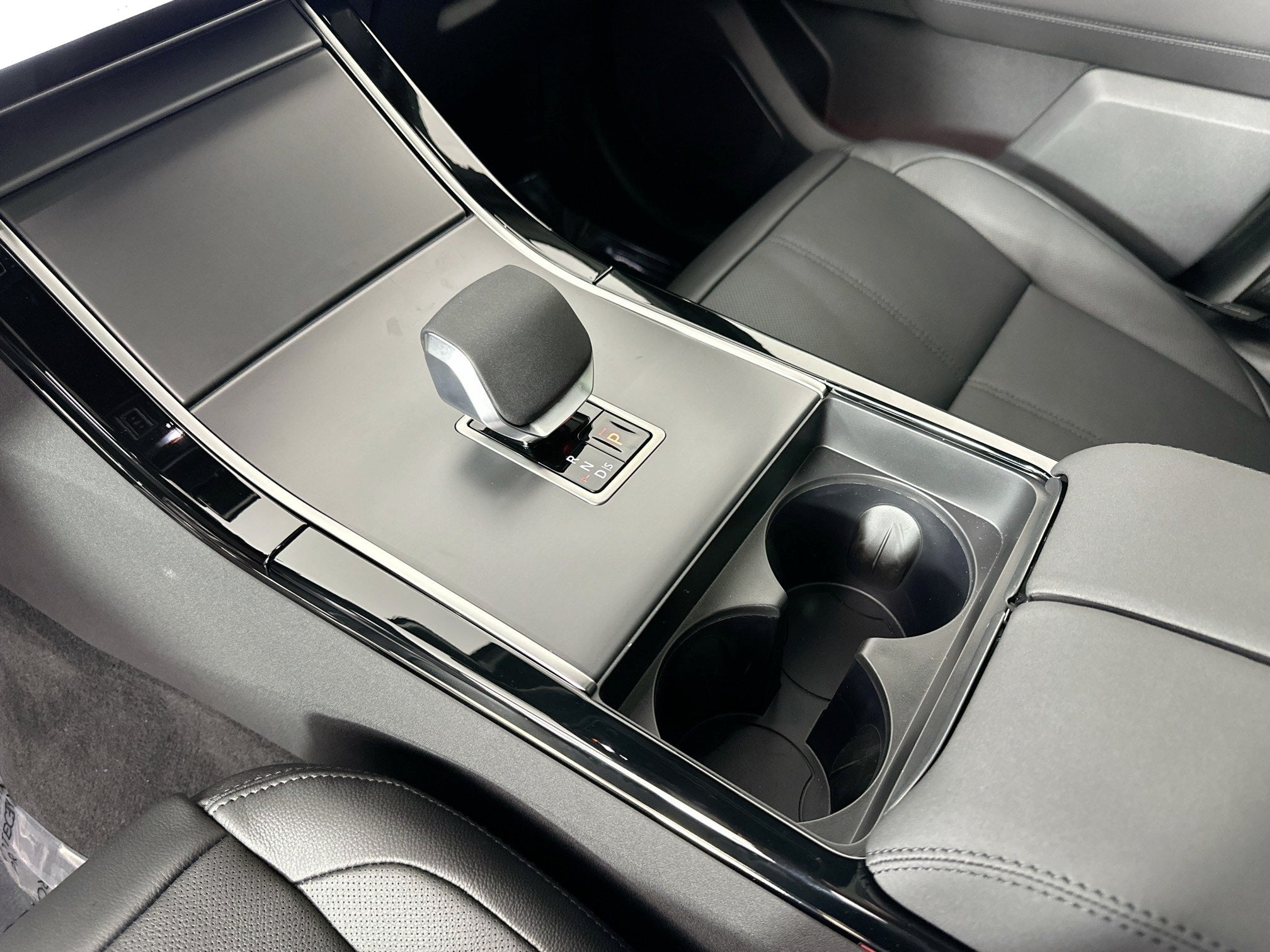 2026 Land Rover Range Rover Velar S