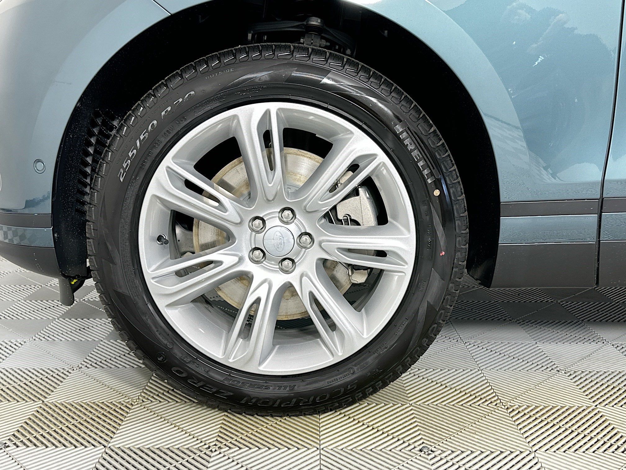 2026 Land Rover Range Rover Velar S