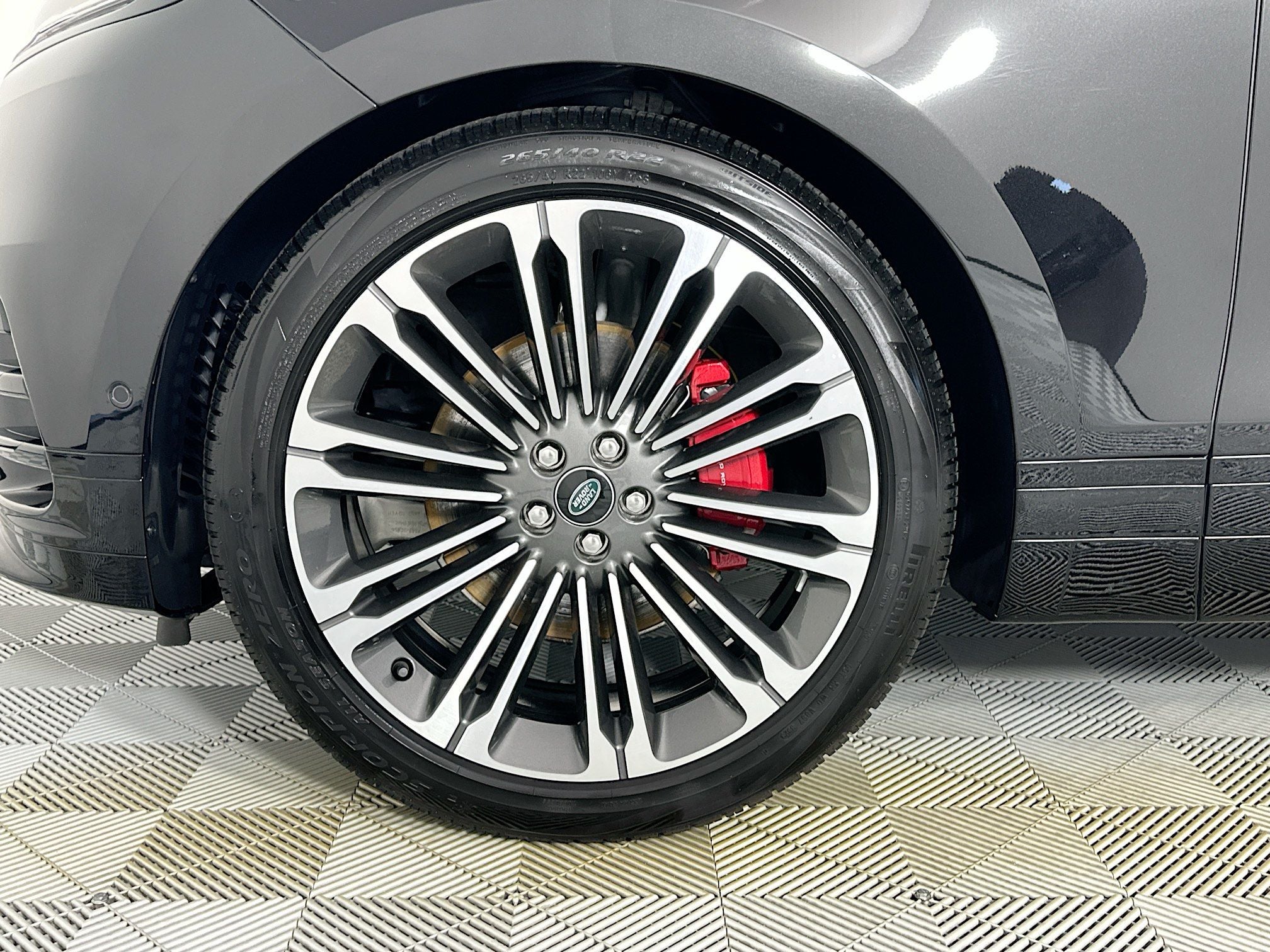 2024 Land Rover Range Rover Velar Dynamic SE