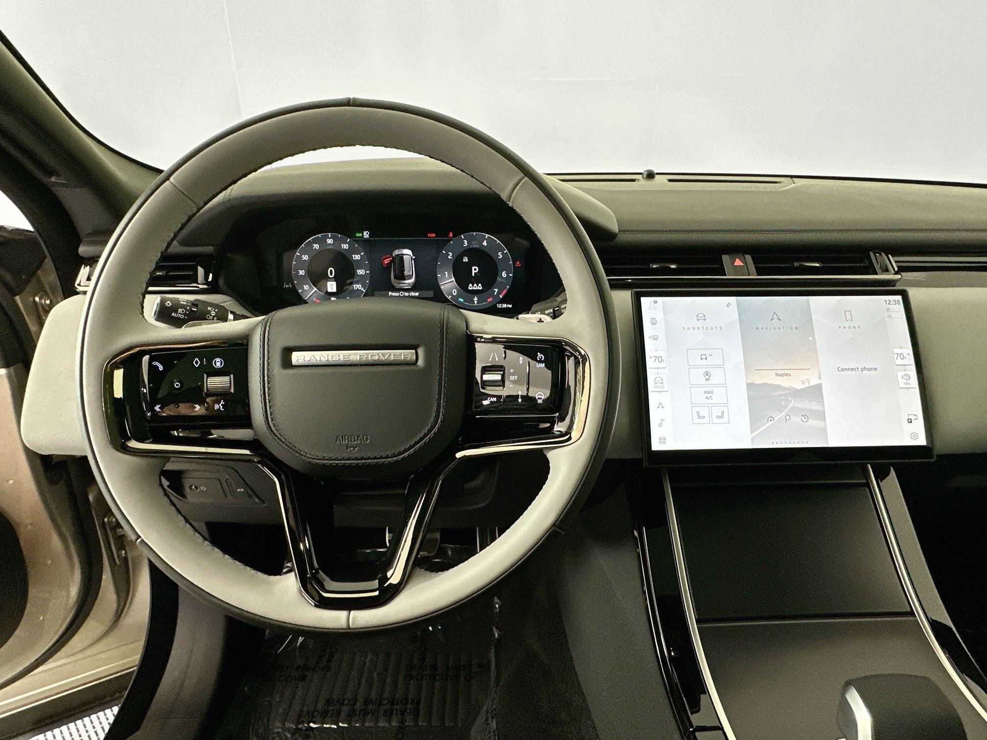 2026 Land Rover Range Rover Velar Dynamic SE