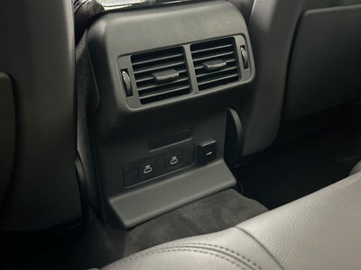 2026 Land Rover Range Rover Velar Dynamic SE