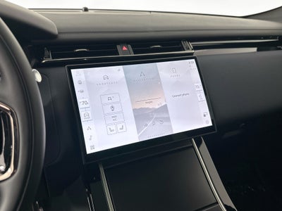 2026 Land Rover Range Rover Velar Dynamic SE