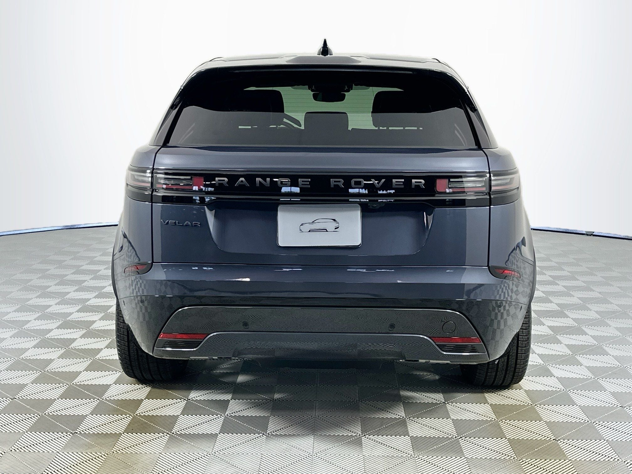 2026 Land Rover Range Rover Velar Dynamic SE