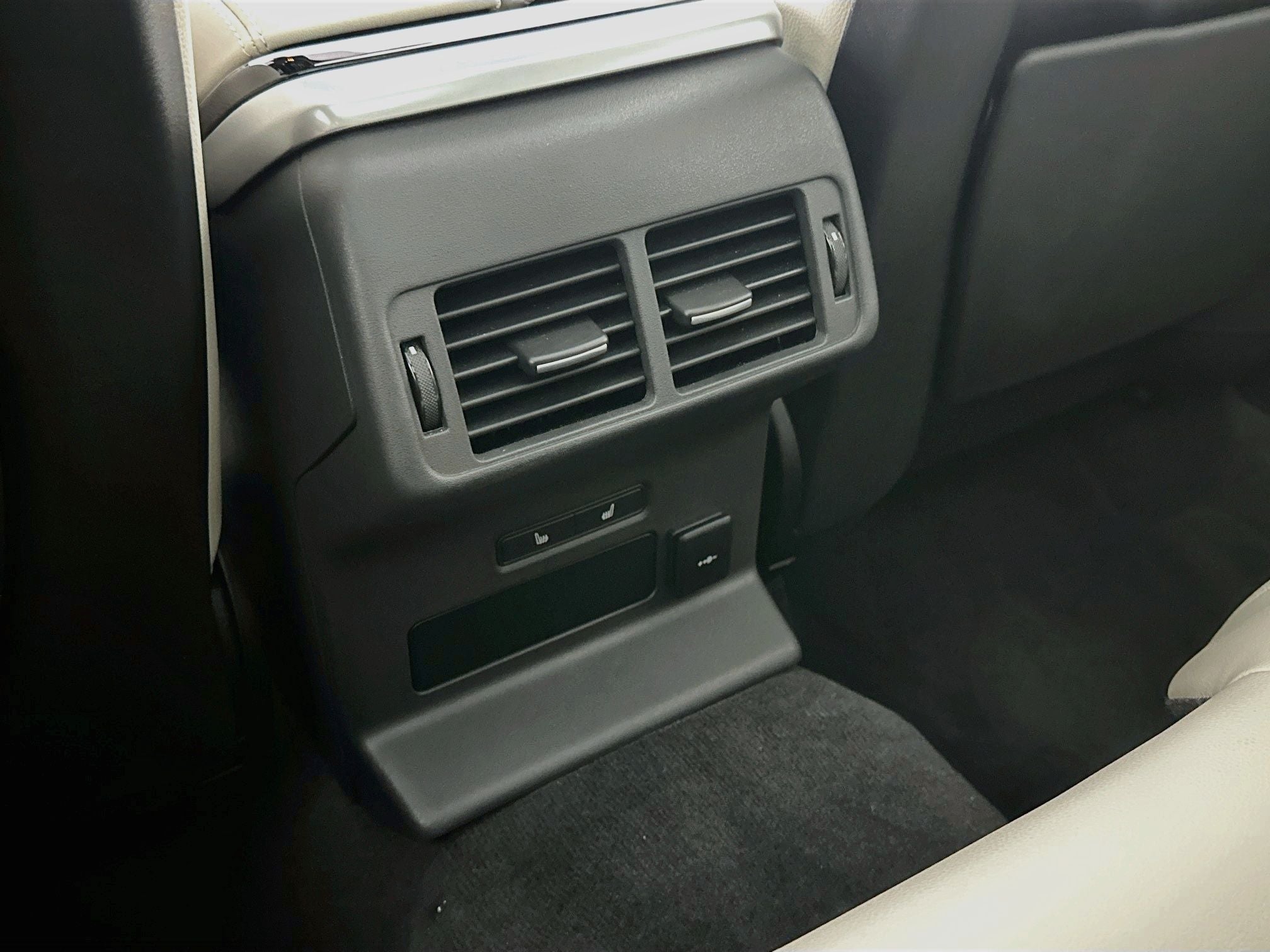 2023 Land Rover Range Rover Velar HST