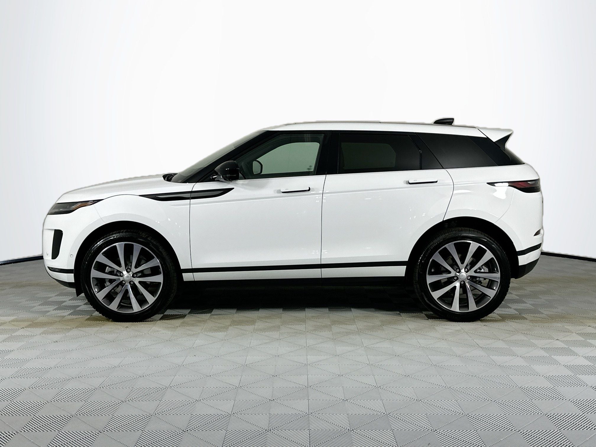 2026 Land Rover Range Rover Evoque S