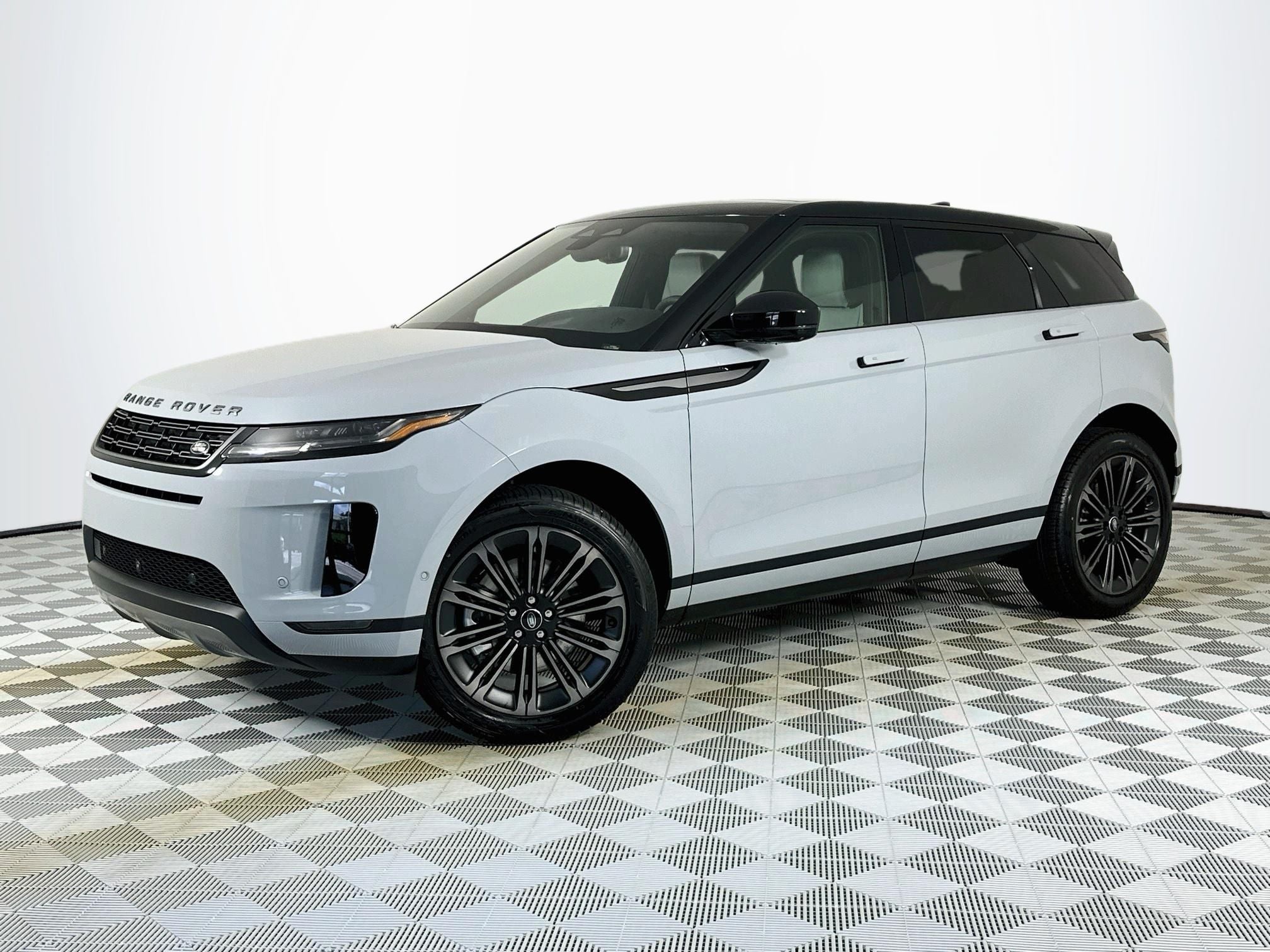 2026 Land Rover Range Rover Evoque S