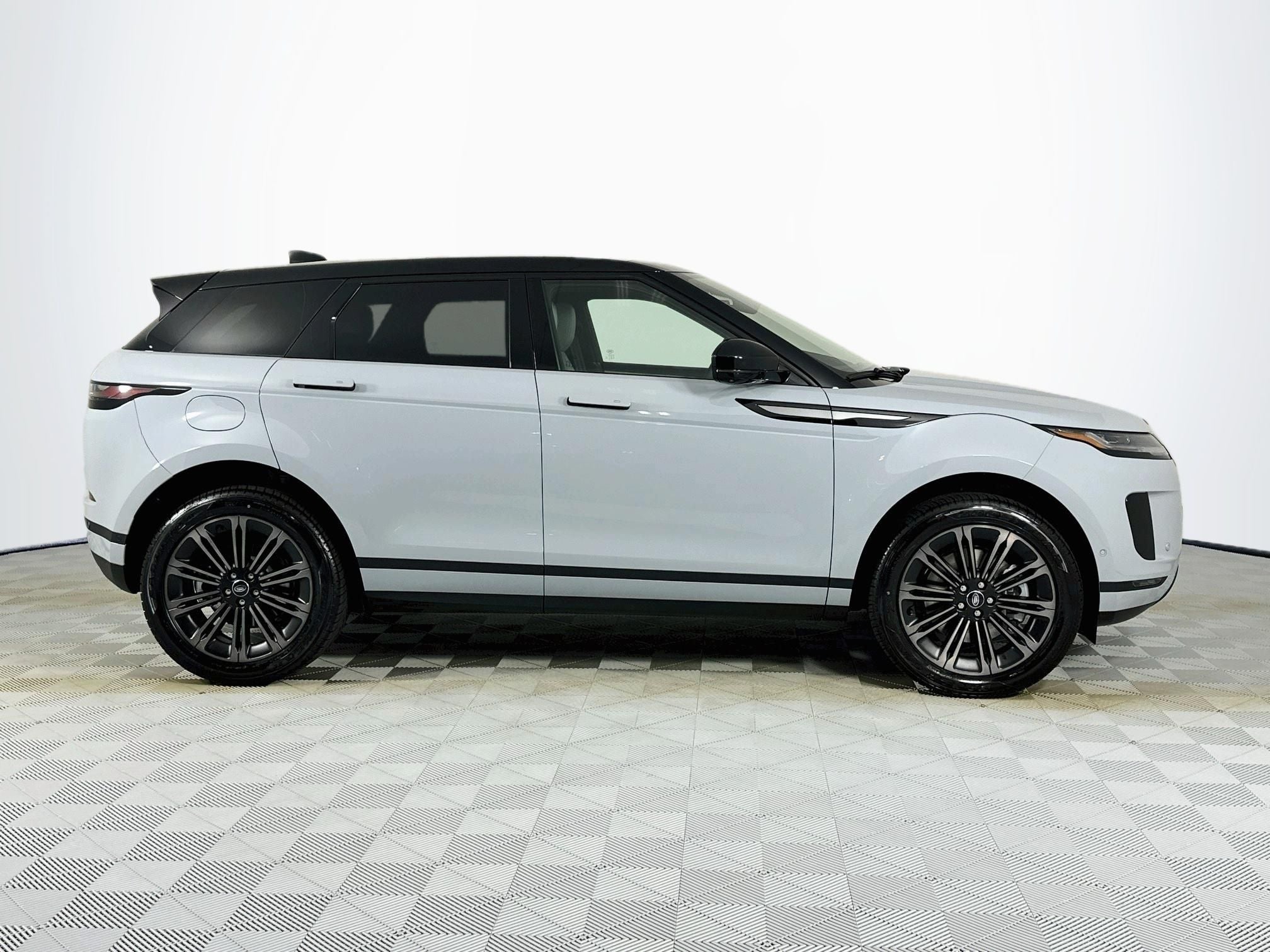 2026 Land Rover Range Rover Evoque S