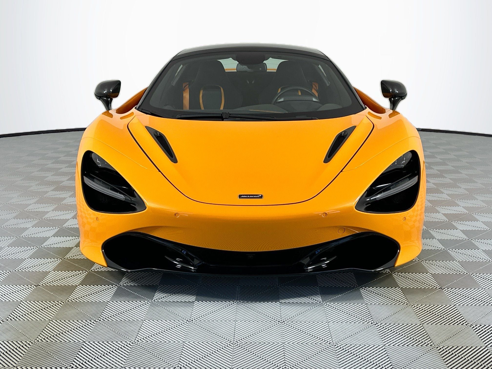 2022 McLaren 720S Performance