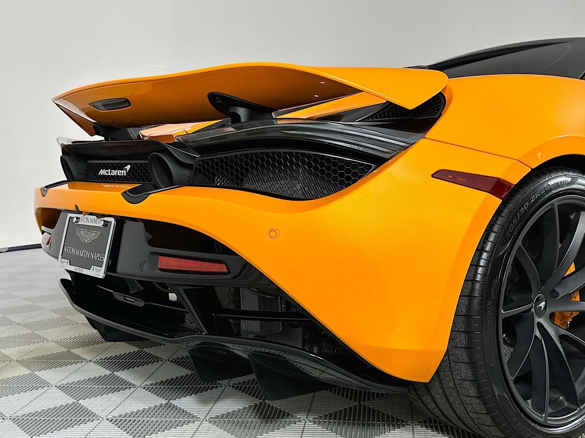 2022 McLaren 720S Performance