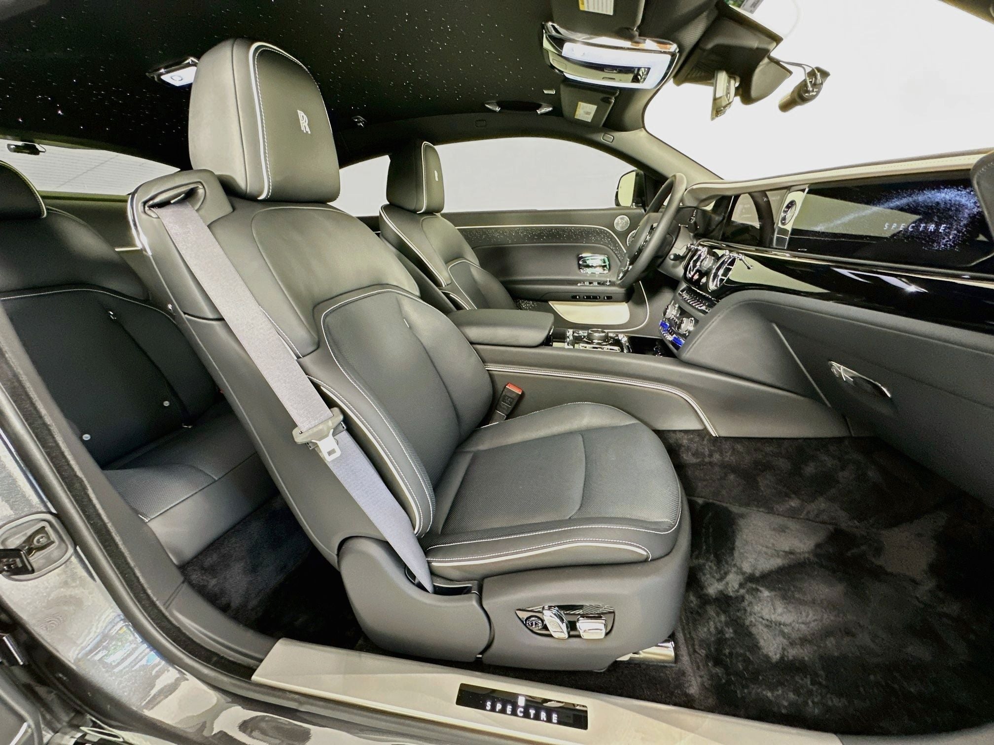 2024 Rolls-Royce Spectre 