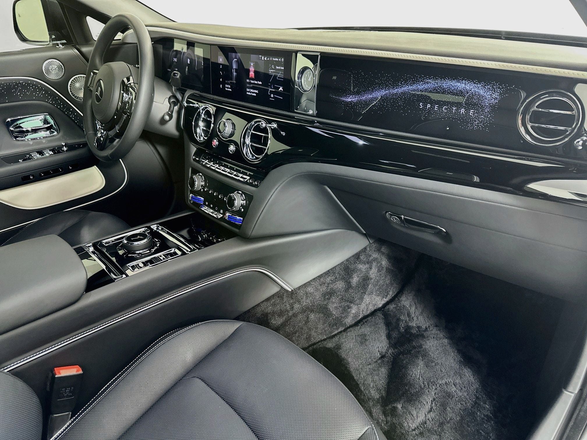 2024 Rolls-Royce Spectre 