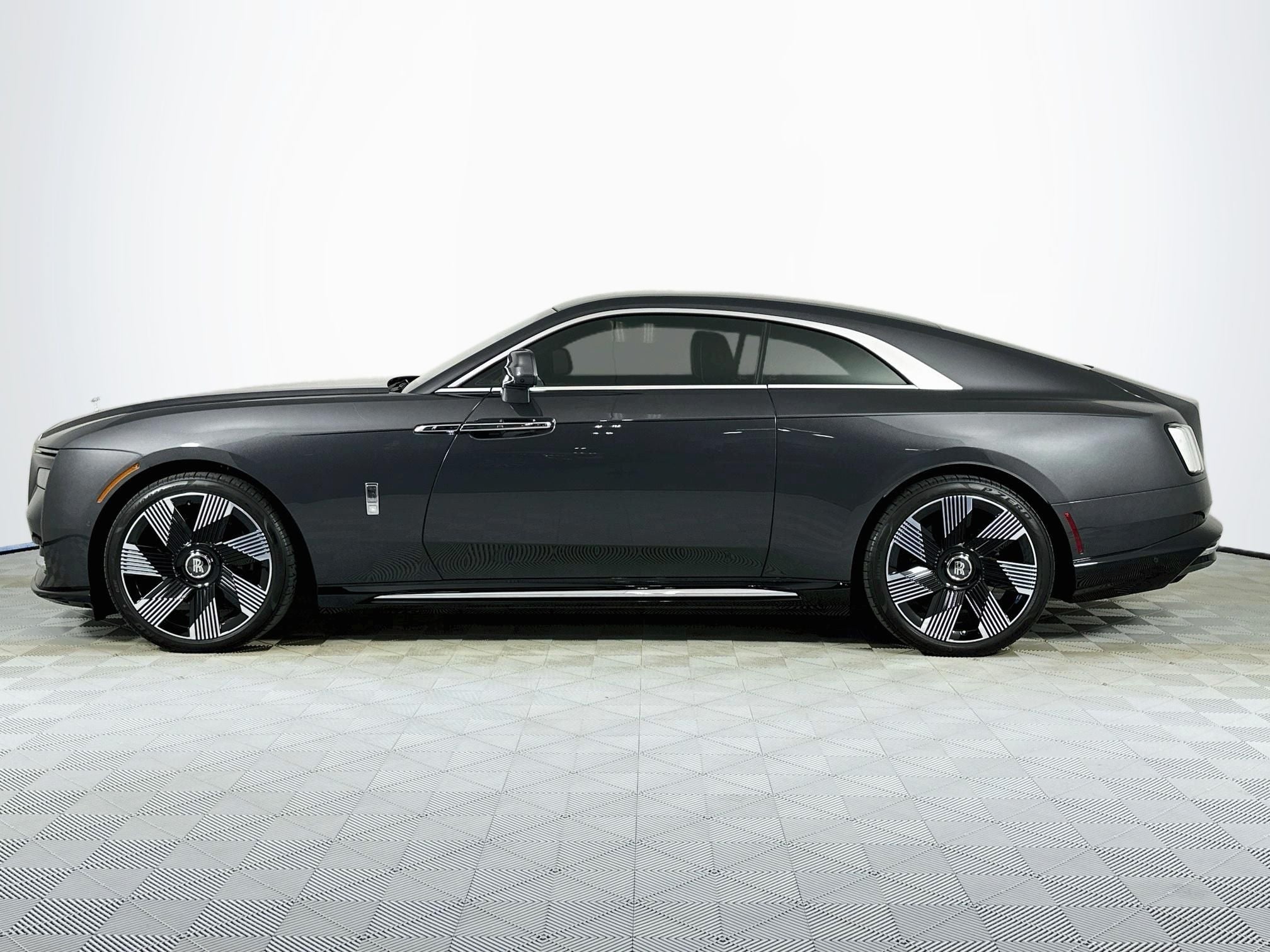 2024 Rolls-Royce Spectre 