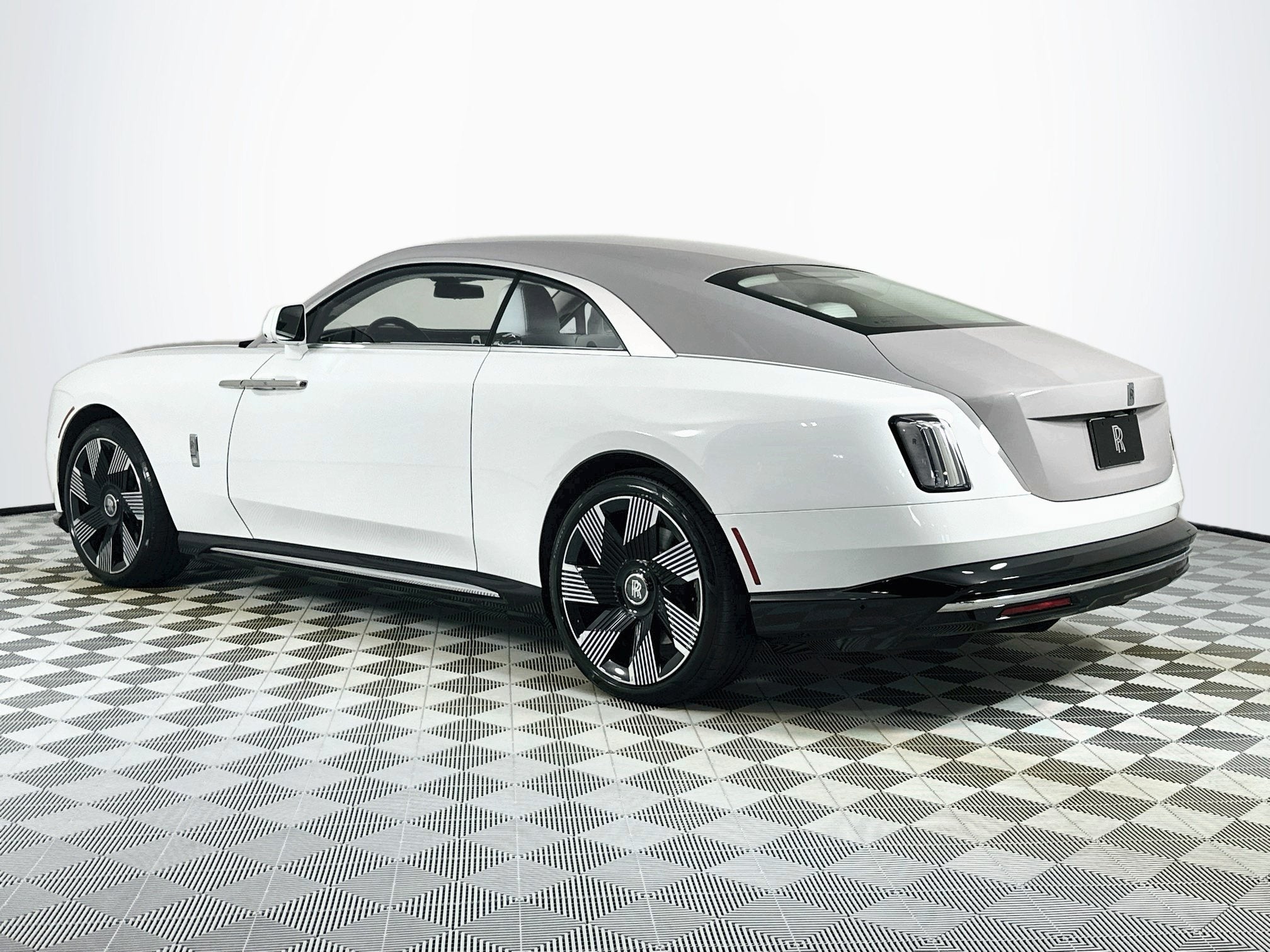 2024 Rolls-Royce Spectre 
