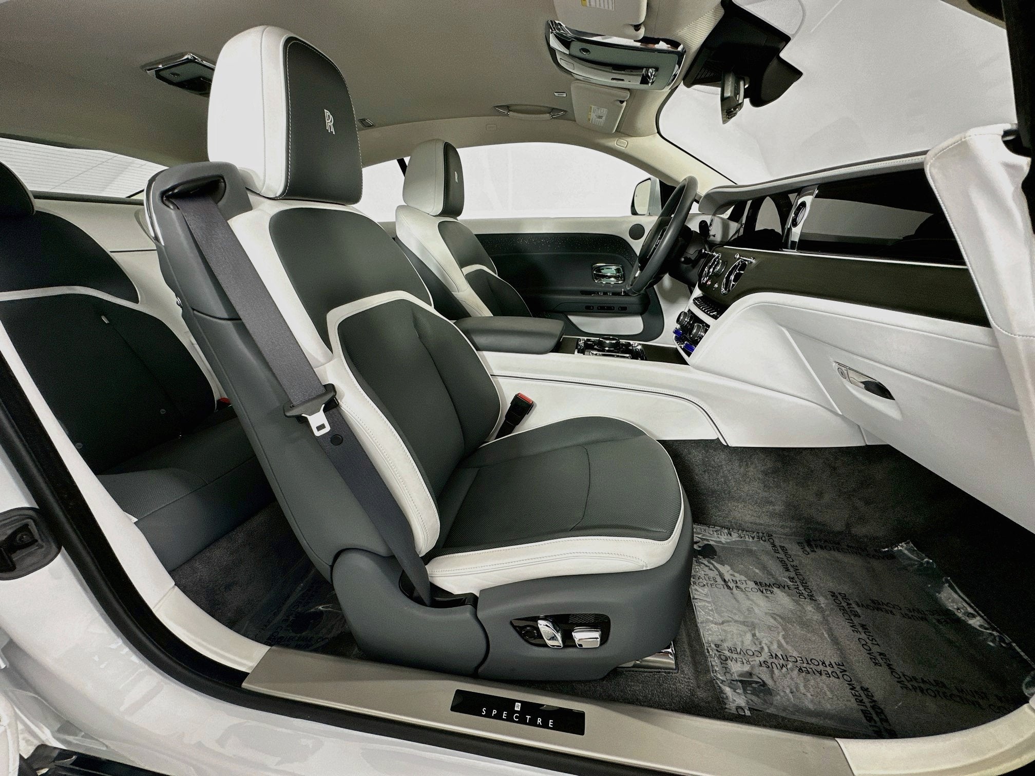 2024 Rolls-Royce Spectre 
