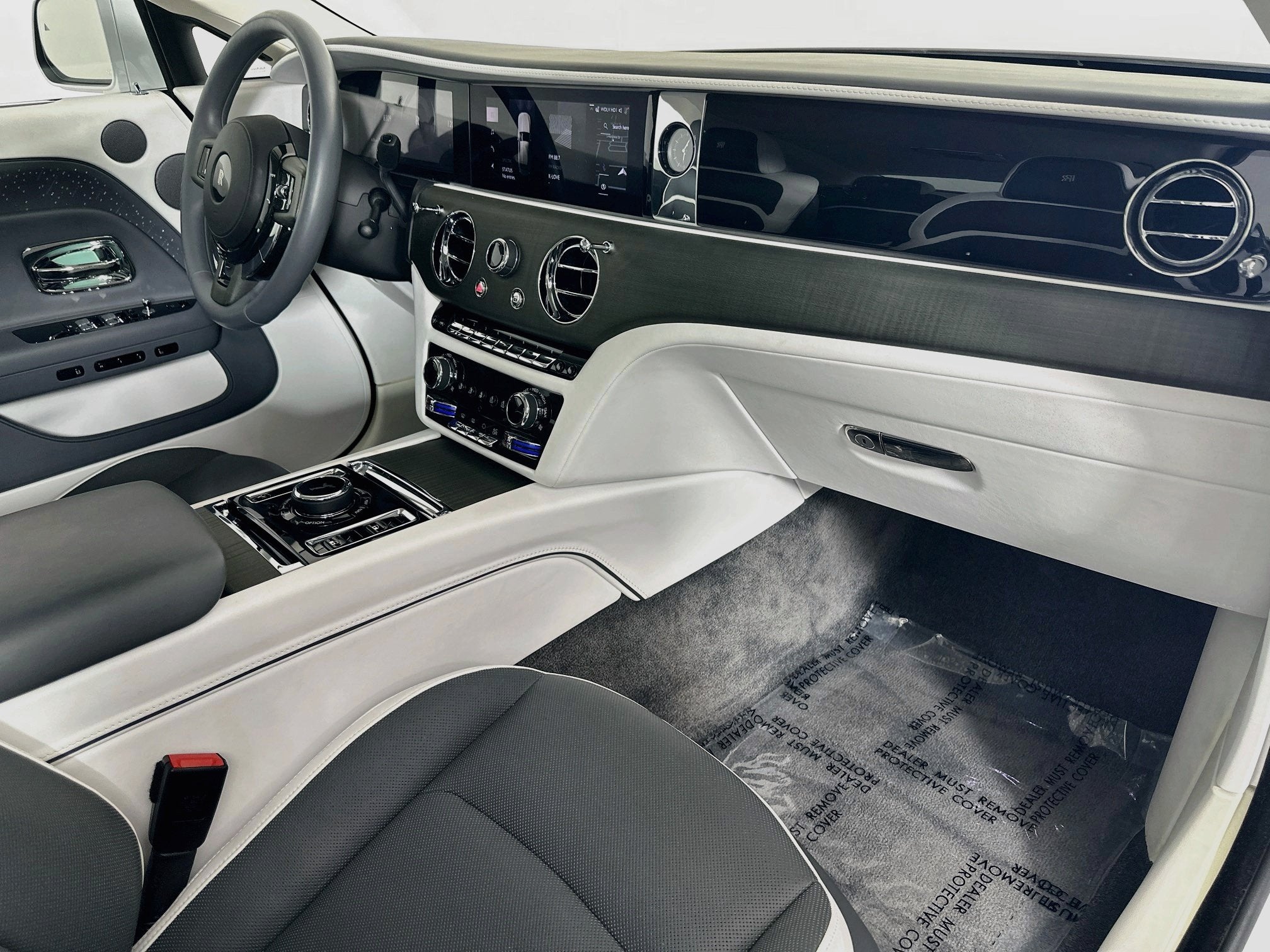 2024 Rolls-Royce Spectre 