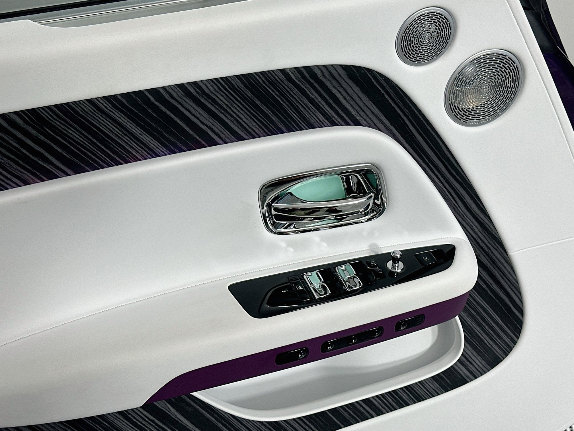 2024 Rolls-Royce Spectre 