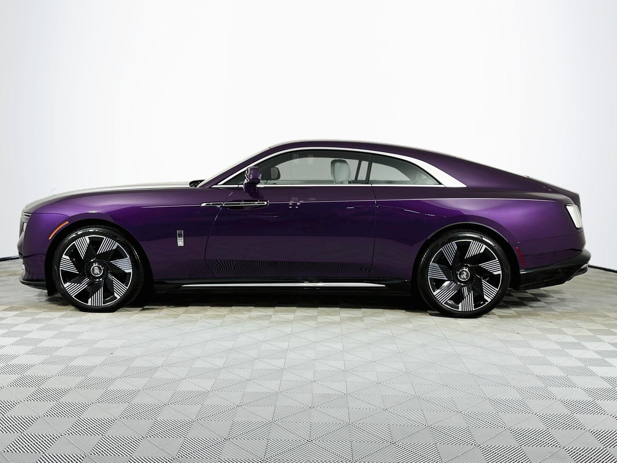 2024 Rolls-Royce Spectre 