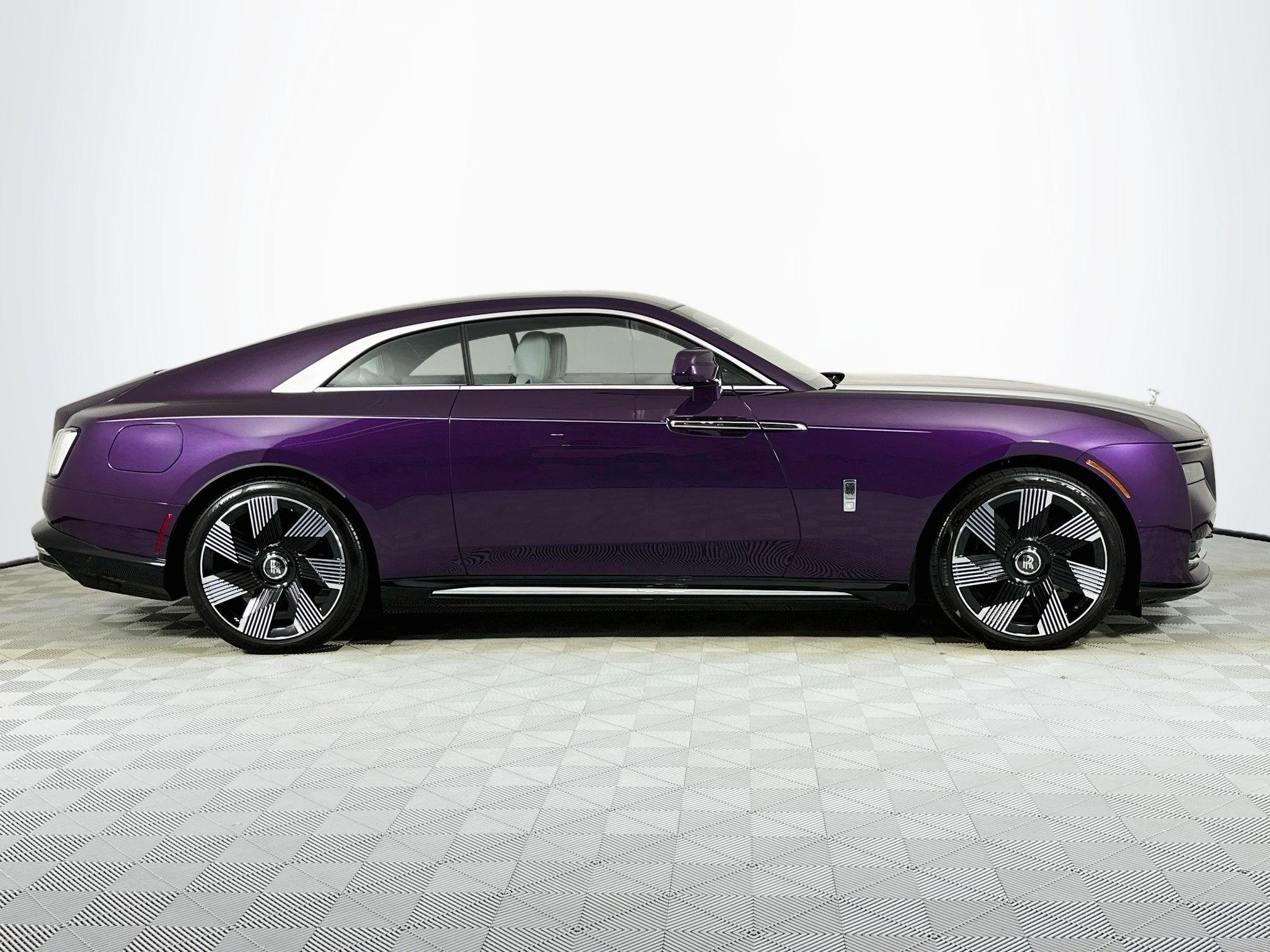 2024 Rolls-Royce Spectre 