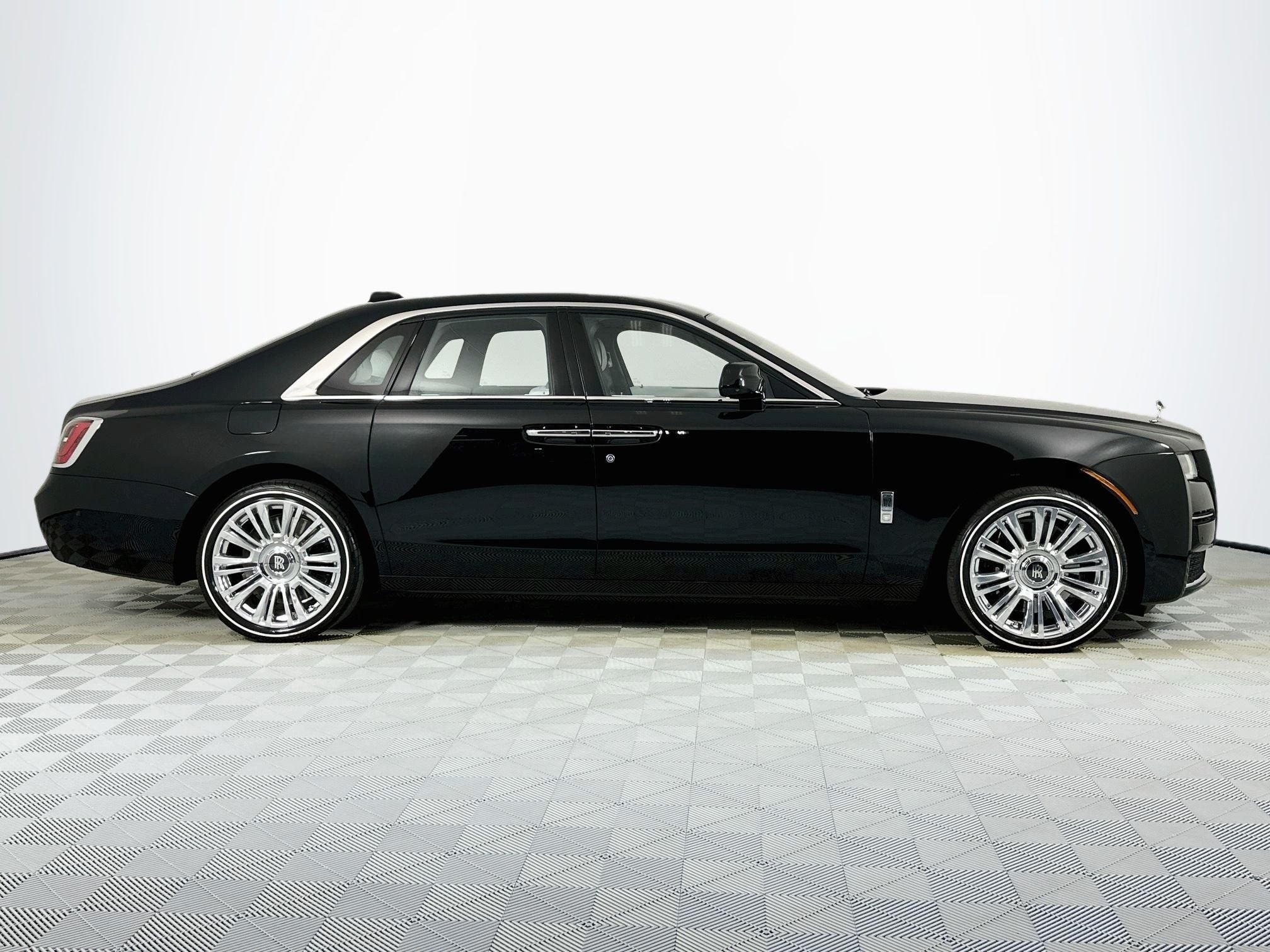 2022 Rolls-Royce Ghost 