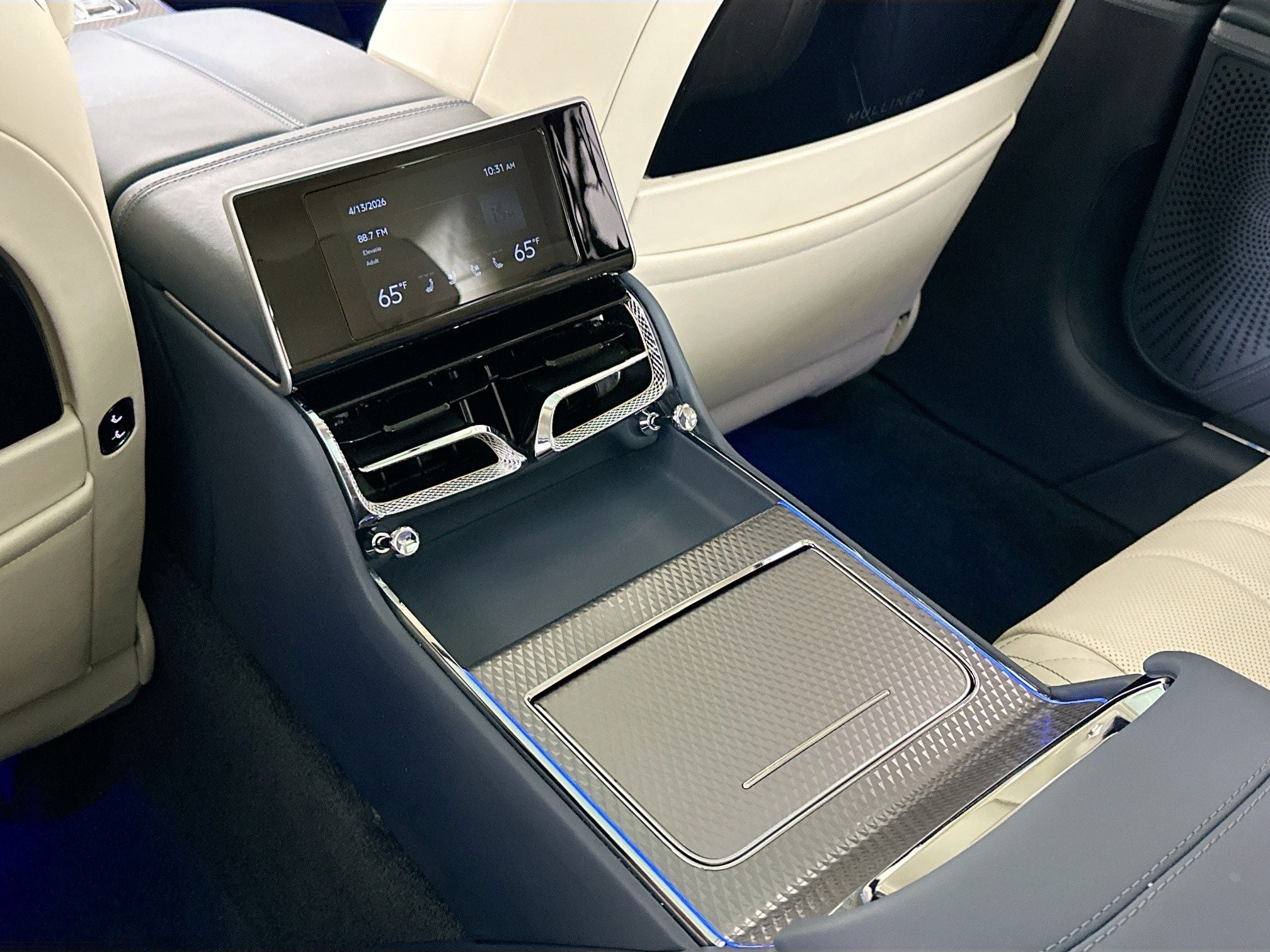 2024 Bentley Flying Spur Mulliner W12