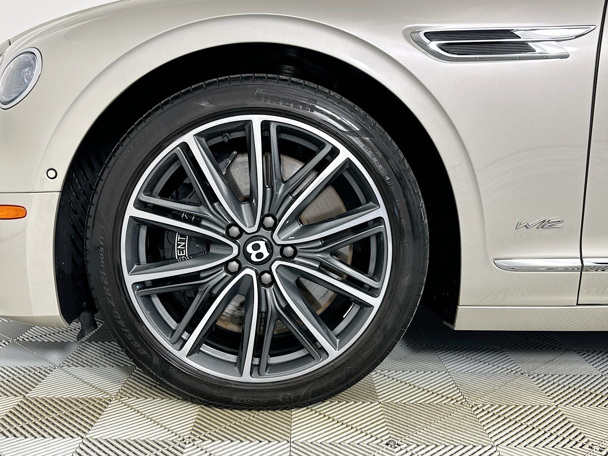 2022 Bentley Flying Spur W12