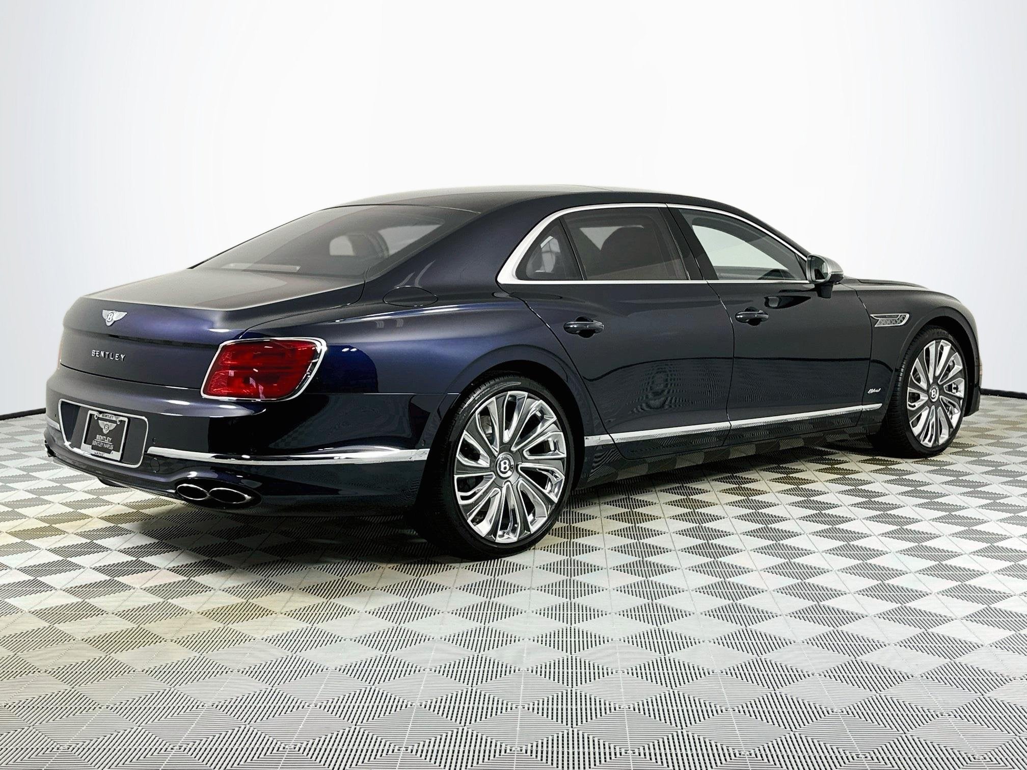 2022 Bentley Flying Spur Hybrid Mulliner
