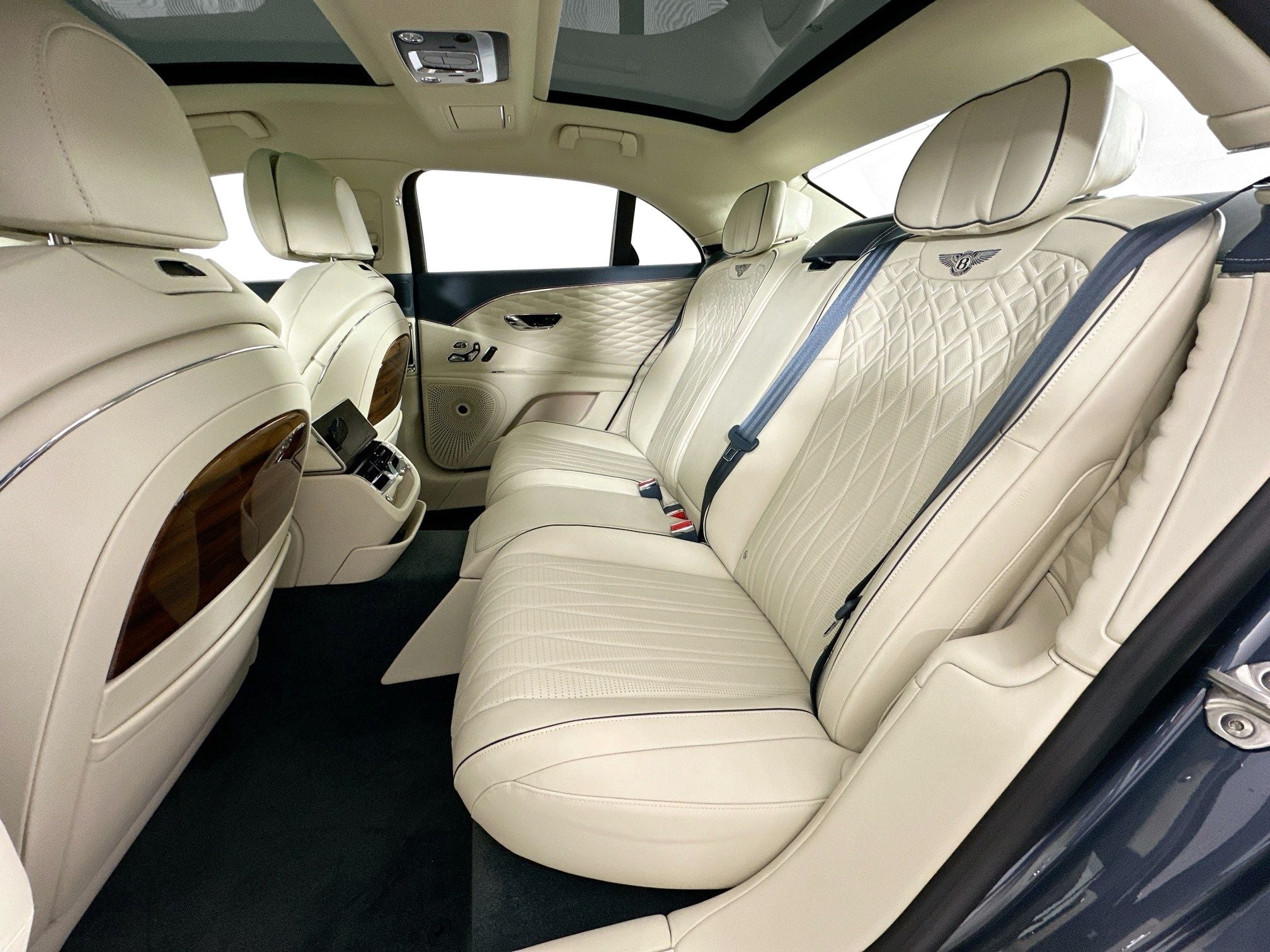 2022 Bentley Flying Spur Hybrid Base